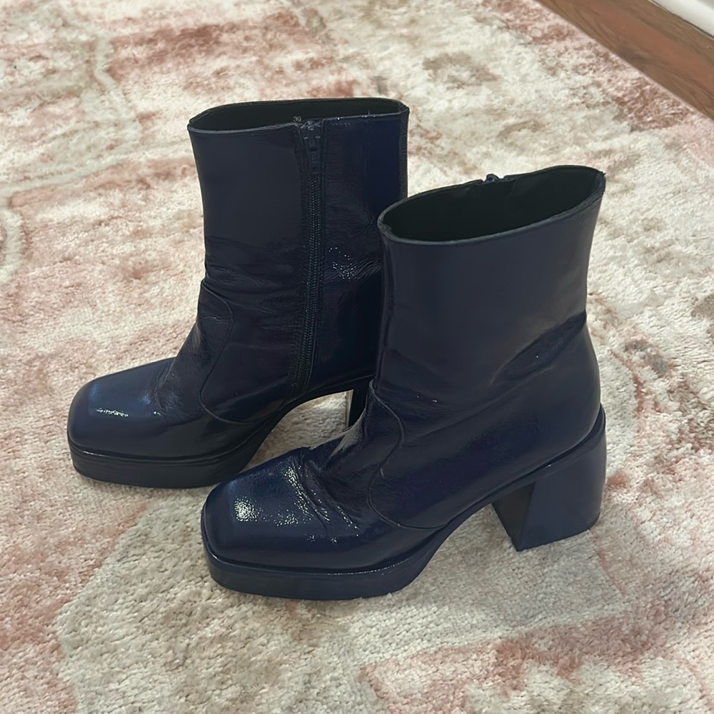Free People Navy blue patent leather ankle boots with a 3” heel worn ONCE